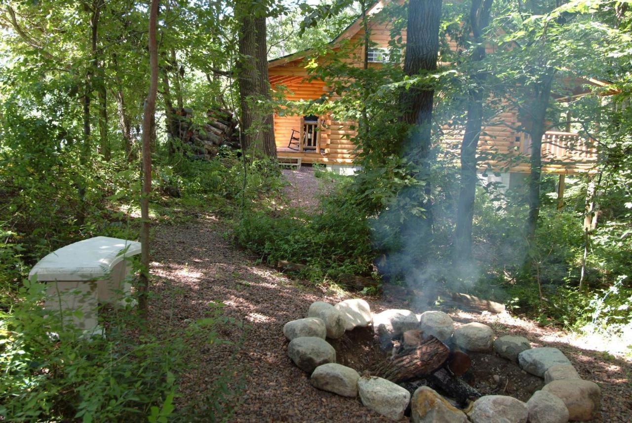 Wild Rose Cabin By Amish Country Lodging มิลเลอร์สเบิร์ก ภายนอก รูปภาพ