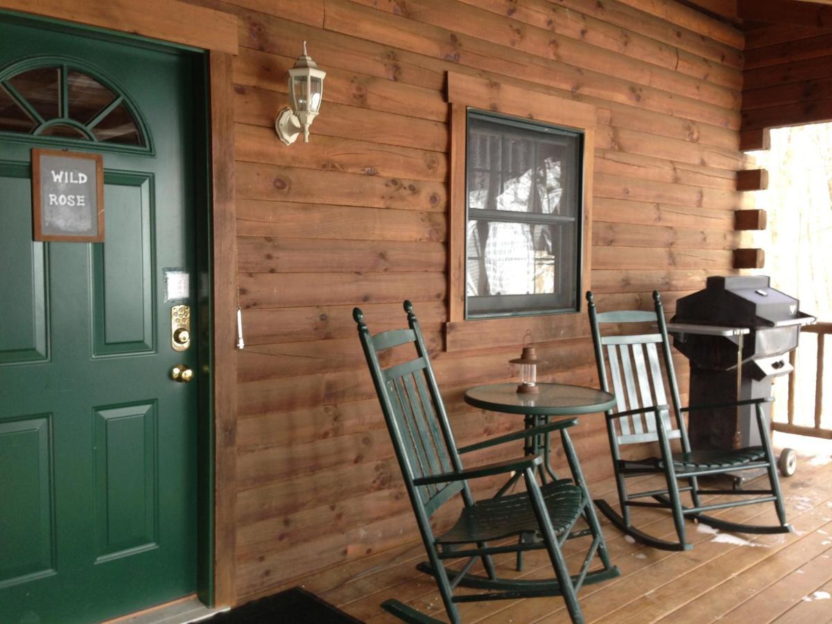 Wild Rose Cabin By Amish Country Lodging มิลเลอร์สเบิร์ก ภายนอก รูปภาพ